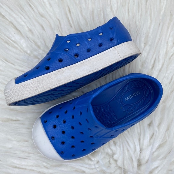 Kids Old Navy Shoes - Picture 6 of 9